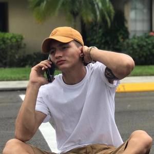 Meet your Posher, Santiago